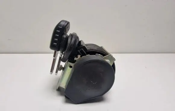 Audi Q7 4L Third row seat belt 4L0857811