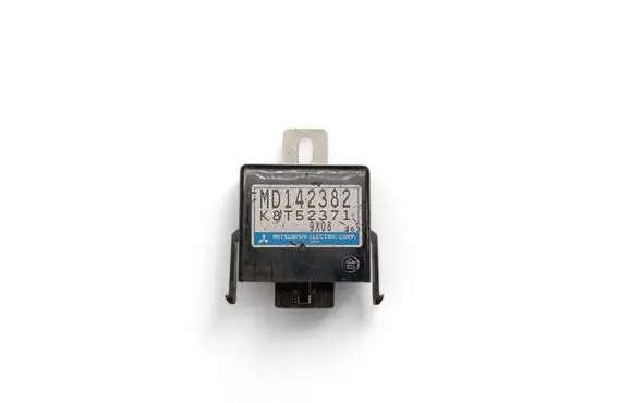 Mitsubishi Pajero Other control units/modules MD142382