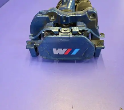 BMW 5 G60 G61 Rear brake caliper 8834285