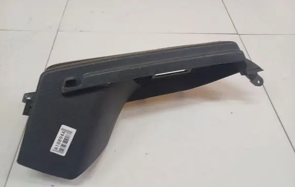 Volkswagen Golf V Other interior part 1K6867762