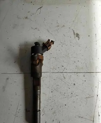 Toyota Corolla E120 E130 Fuel injector 2367033040 0445110227