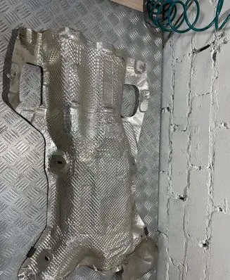 BMW X5 E70 Heat shield in engine bay 8055326