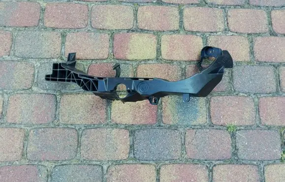 BMW 3 E92 E93 Front bumper mounting bracket 51647227925