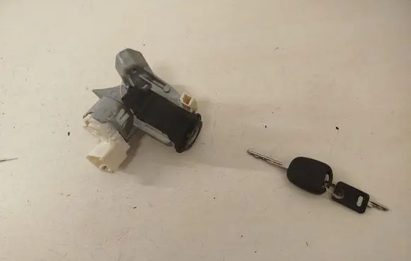 Toyota Yaris Ignition lock N0502241256B