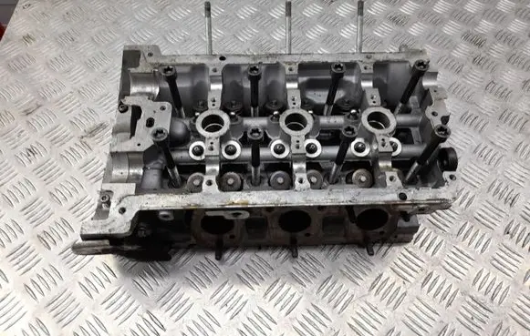 Audi A6 S6 C6 4F Engine head 06E103404K
