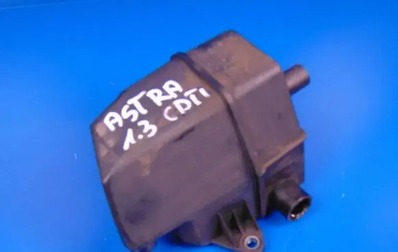 Opel Astra H Oil breather separator 