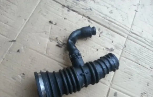 Ford Focus Air intake duct part