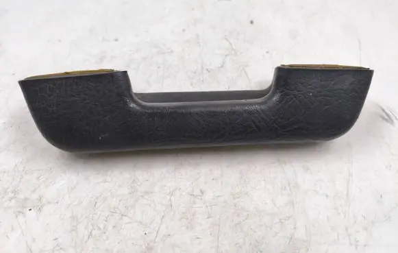 Audi 80 90 B2 Rear door handle trim 