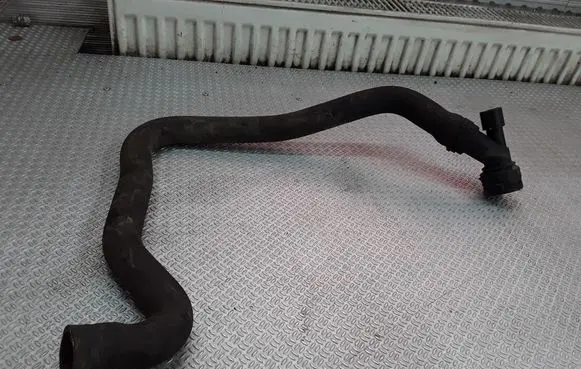 Skoda Fabia Mk1 (6Y) Engine coolant pipe/hose