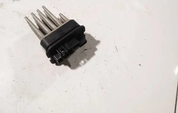Opel Astra H Heater blower motor/fan resistor 13158750
