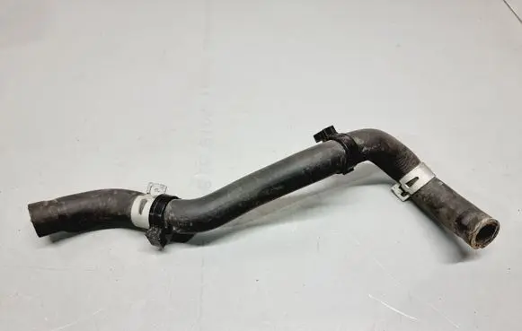Gearbox oil cooler pipe/hose
