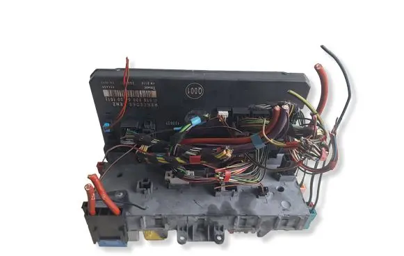 Mercedes-Benz Vito Viano W639 SAM control unit 6399005400 ZGS001 404435