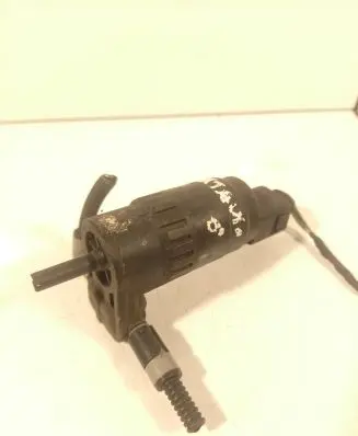 Skoda Octavia Mk2 (1Z) Windscreen/windshield washer pump 1K6955651 25017405 1271208