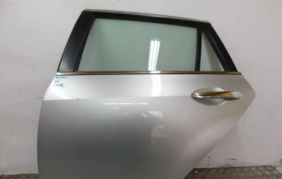 Mazda 6 Rear door