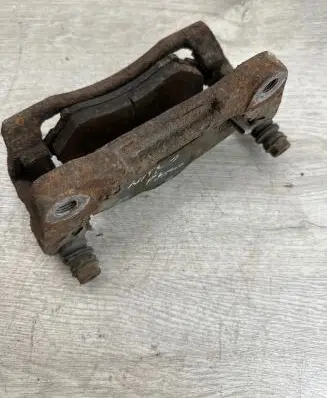 Dodge Nitro Front Brake Caliper Pad/Carrier 