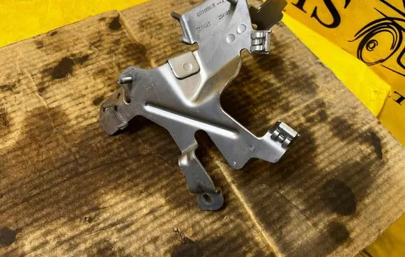 Renault Espace VI Other exterior part 227745907R