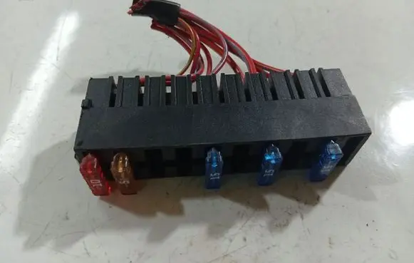 Audi A6 S6 C6 4F Fuse box set 4D0937501
