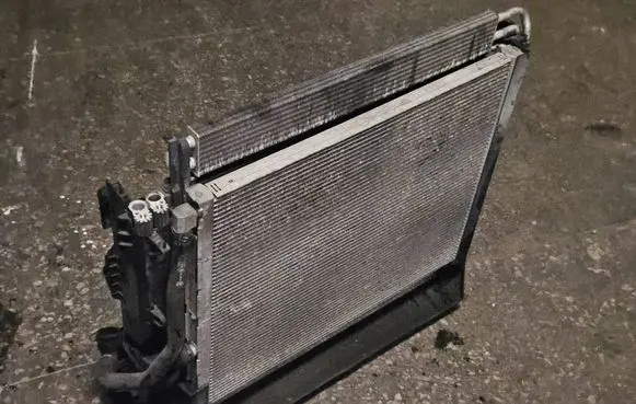 BMW X5 E70 Radiator set 7576304 T2938