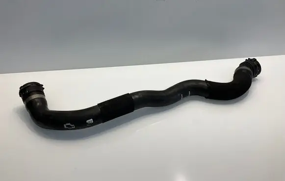 BMW X5 G05 Engine coolant pipe/hose 8689256 1712 22322910