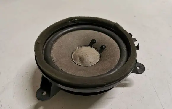 Volvo S60 Front door speaker 30657445