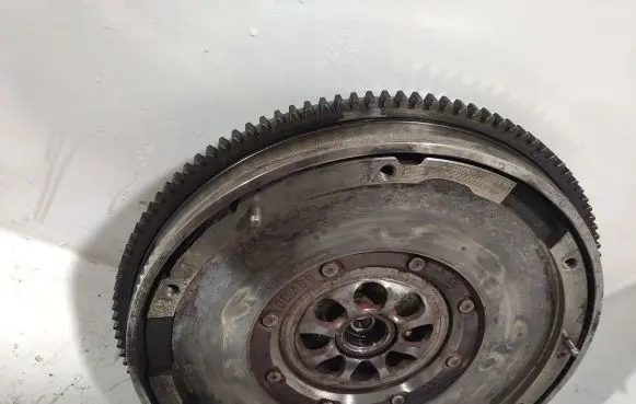 Subaru Legacy Flywheel 000399 12345AA040