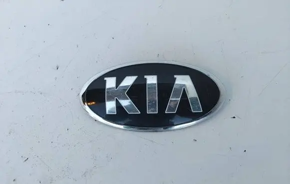 KIA Ceed Manufacturer badge logo/emblem 86310A2000