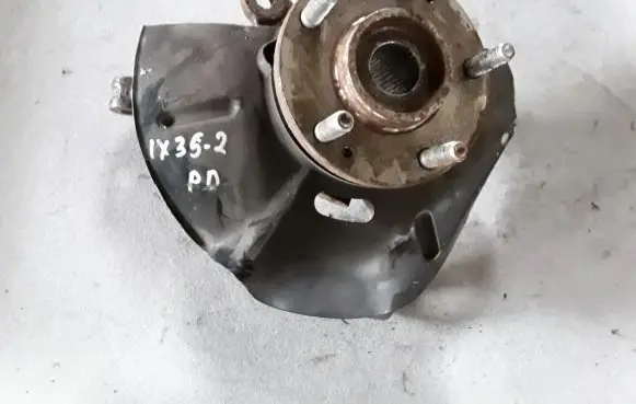 Hyundai ix35 Front wheel hub 517163U000