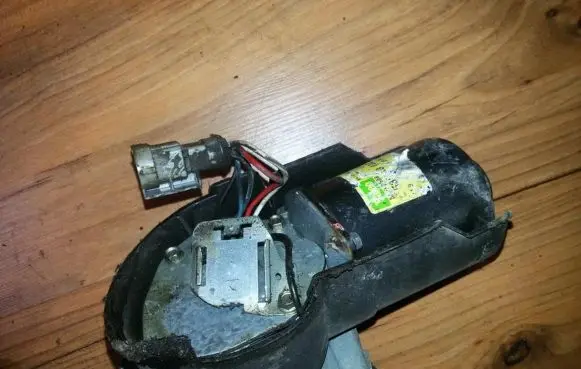 Renault Megane I Wiper motor