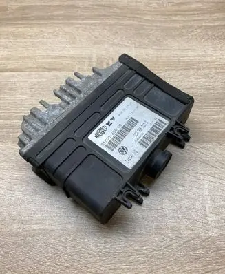 Volkswagen Polo III 6N 6N2 6NF Gearbox control unit/module 032906030D