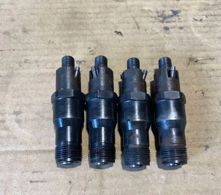 Mercedes-Benz E W124 Fuel injector 0020179521