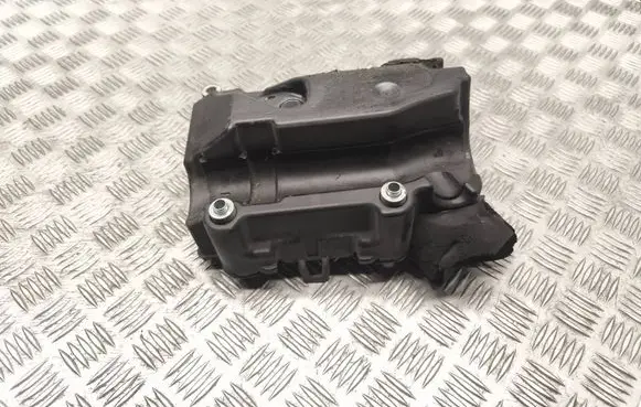 Volkswagen Golf V Intake resonator 03C145650A