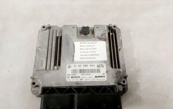 Opel Insignia A Engine control unit/module ECU