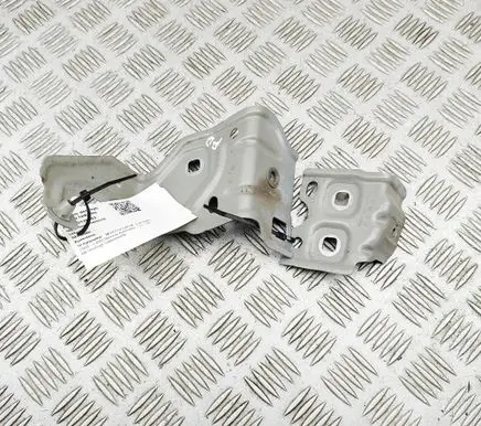 Mercedes-Benz GLA H247 Fender mounting bracket A2478811600 A1778802200