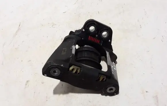 Volvo XC90 Engine mount bracket 32137494