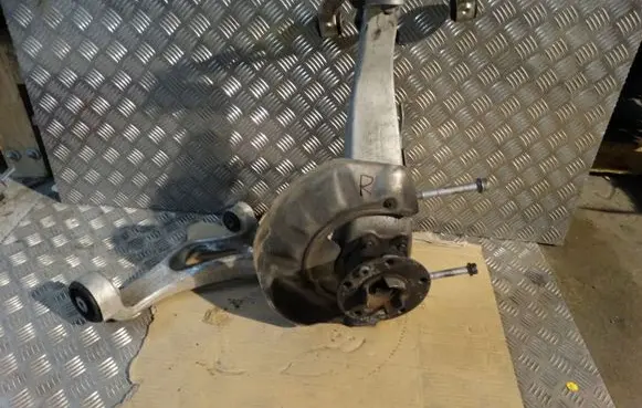 Porsche Cayenne (9Y0 9Y3) Rear wheel hub