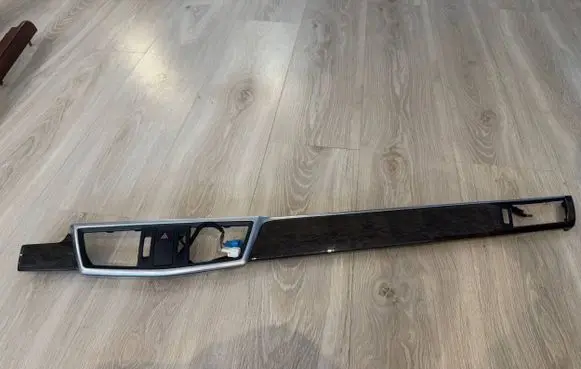 Mercedes-Benz E W212 Panel trim A2126801427 2126801427