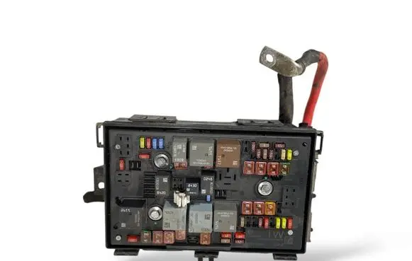 Opel Astra J Fuse module 13368639 13306941 13500114