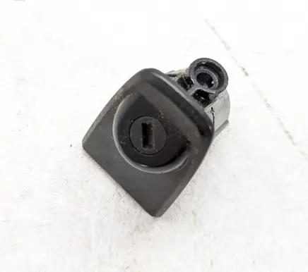 Volvo XC90 Front door lock (next to the handle) 31349905