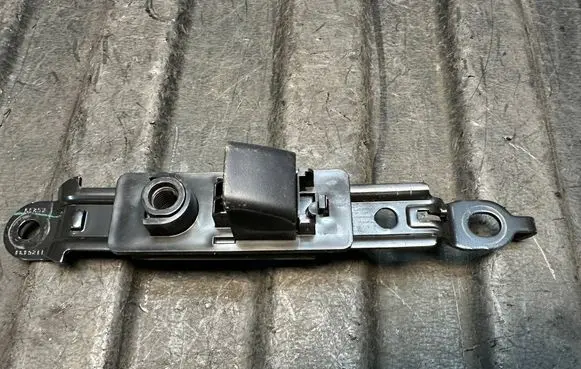 Toyota Hilux VIII Seat belt height adjuster 1126434 K52J9