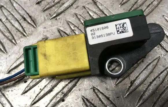 Volkswagen PASSAT B6 Airbag deployment crash/impact sensor 45101606 31305138PU 6N0959351