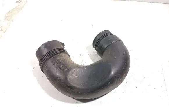 Volkswagen Golf Plus Air intake duct part 1K0129618BQ