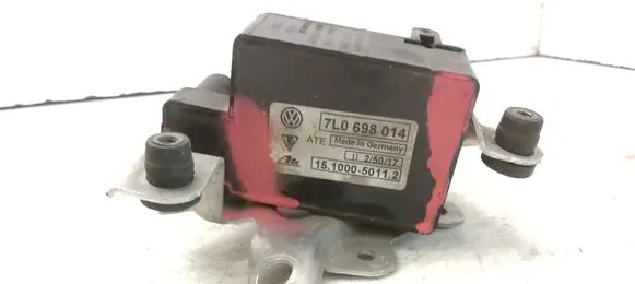 Porsche Cayenne (9PA) Air suspension valve block 7L0698014 25017 15100050112