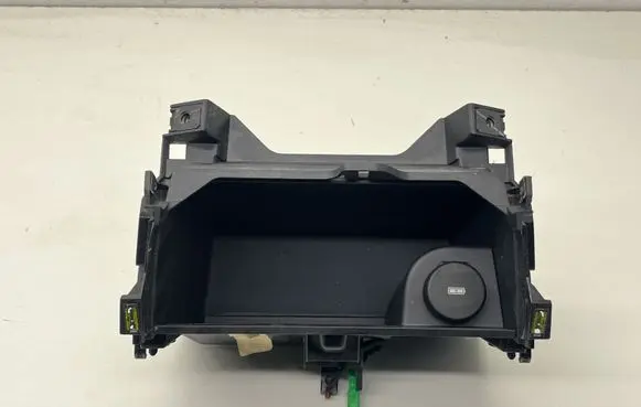Land Rover Discovery Sport Glove box LK72045B58B LK72045B58D LK7219010AB