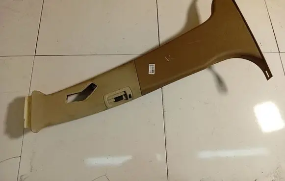 Volvo S80 (B) pillar trim (top) 06E5865LBX