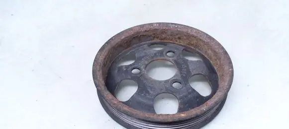 Volkswagen PASSAT B5.5 Power steering pump pulley 058145255E