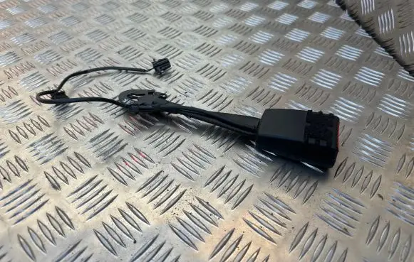 Audi A6 S6 C7 4G Front seatbelt buckle 8K0857755F 150612