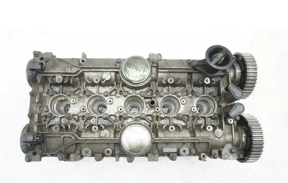 Volvo V50 Engine head 8642289