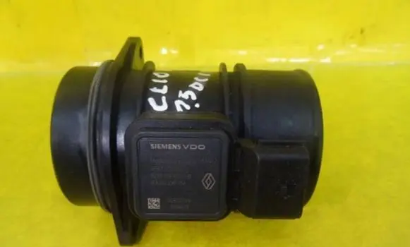 Renault Clio III Mass air flow meter H8200299956 8200358901B 5WK97007