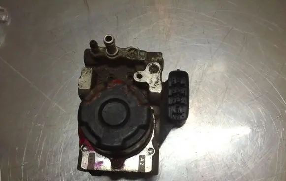 Lexus IS 200-300 ABS Pump 4454053020 1338005500