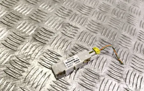 Volvo XC90 Airbag deployment crash/impact sensor 8651755 160408 009374